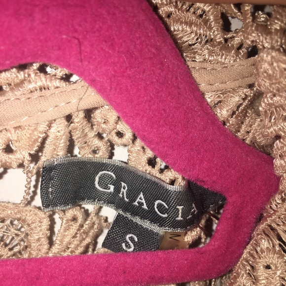 Gracia Lace Dress - Picture 7 of 7